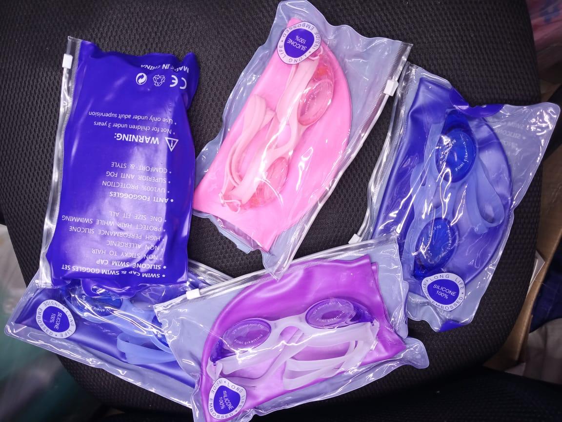 BESPOKE Swimming Goggles Swimming Cap Set Swim Glasses Swim hat Pack for Adults with Anti Fog Glasses for Swimming