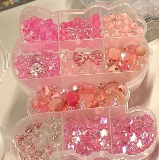 PREMIUM Bracelet Kit Hello Kitty Jewelry Box Gift Set Cartoon DIY Kids Necklace Bracelet Beads for Jewelry Making Kit