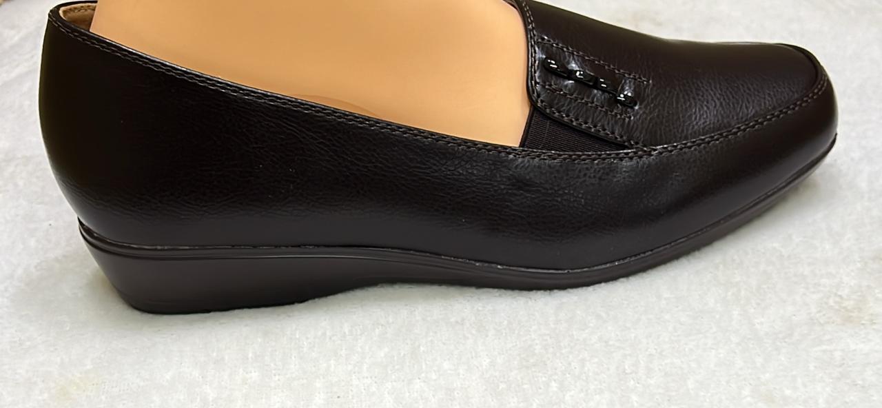 High Quality ladies Cute ladies leather official flat shoes for women fashion shoes