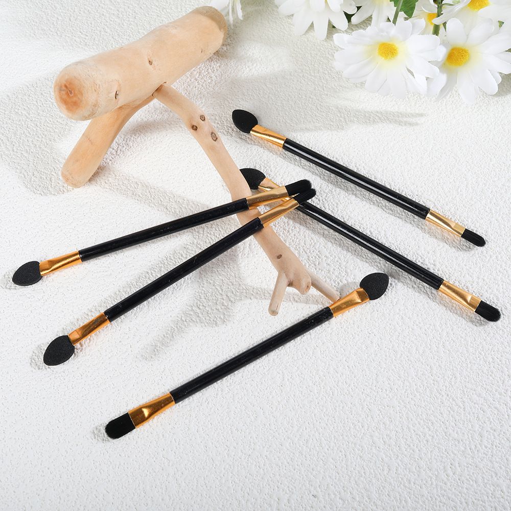 Dual purpose lip brush, eye shadow stick, integrated makeup brush, portable eye makeup brush, makeup tools