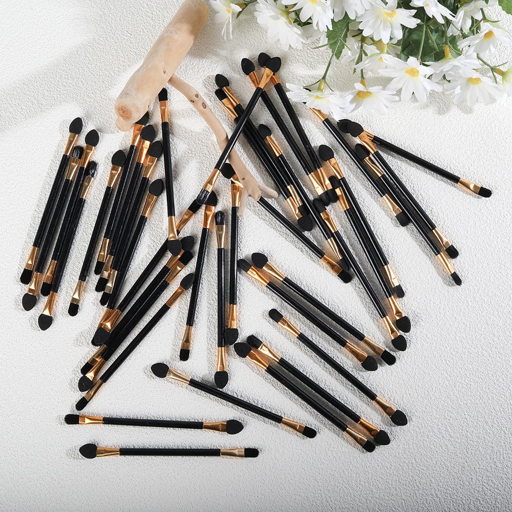 Dual purpose lip brush, eye shadow stick, integrated makeup brush, portable eye makeup brush, makeup tools