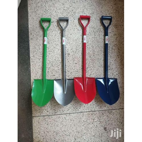 Fashion Metalic Shovel SpadeThe blade or digging end, made of metal, is sharp.
It works well for loosening soil and breaking up any clumps of dirt.
The spade also works well for scooping up quantities