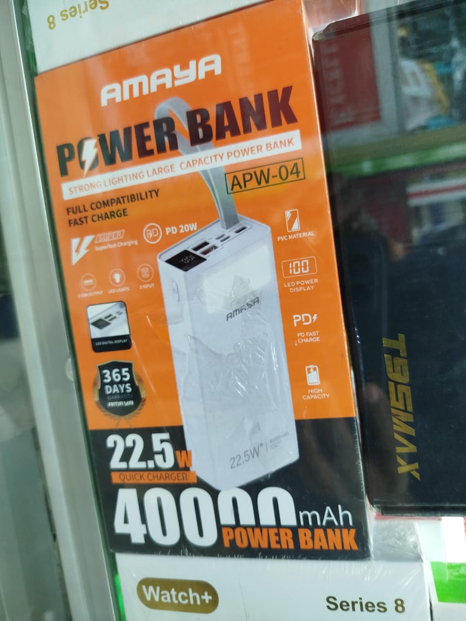Amaya APW-04 40000mAh Powerbank, 22.5W fast chargerportable charger with a massive capacity of 40000mAh. It supports fast charging, so you can quickly charge your devices on the go. The power bank is