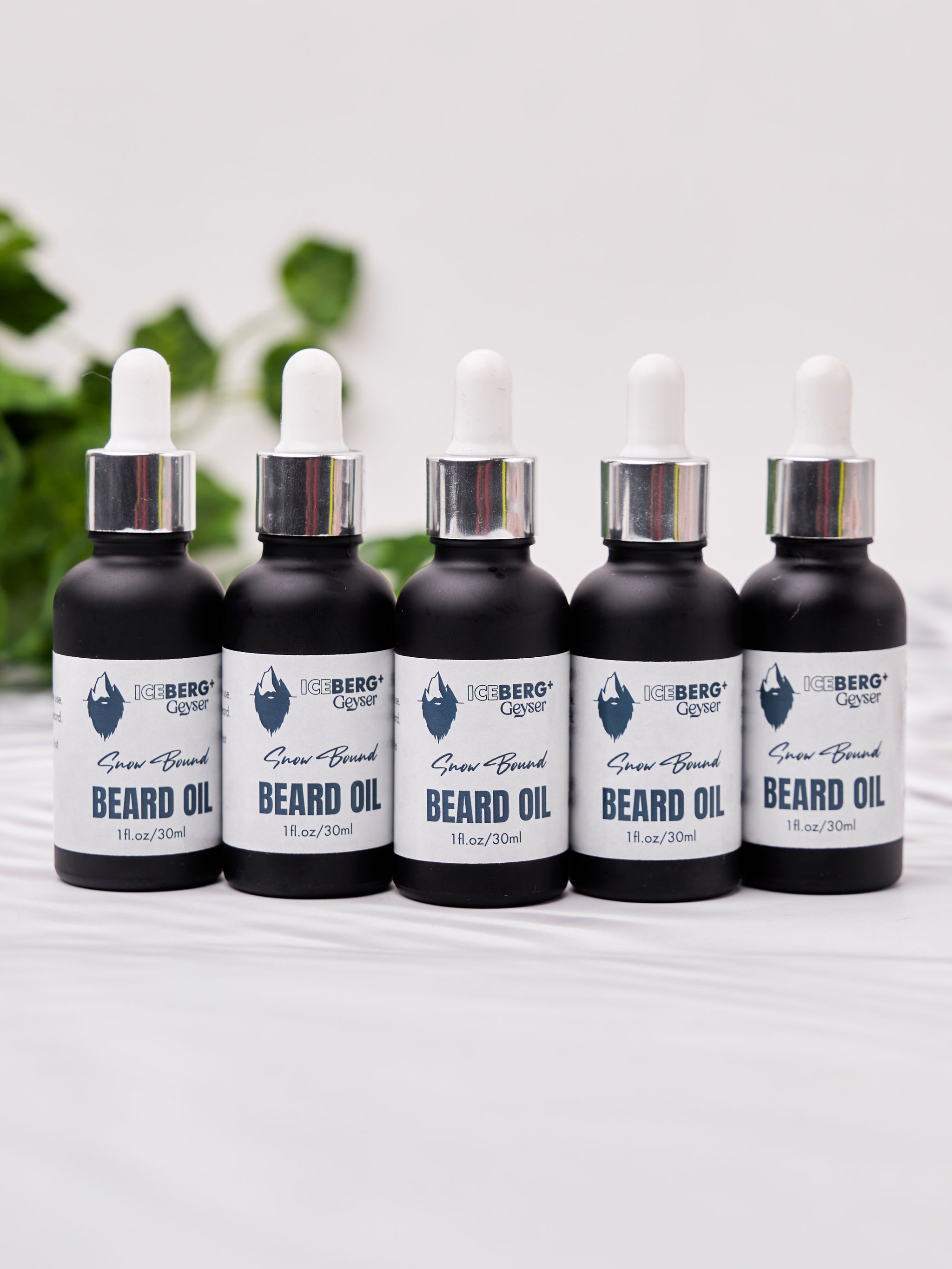 ICEBERG+GEYSER BEARD OIL (Snow Bound)