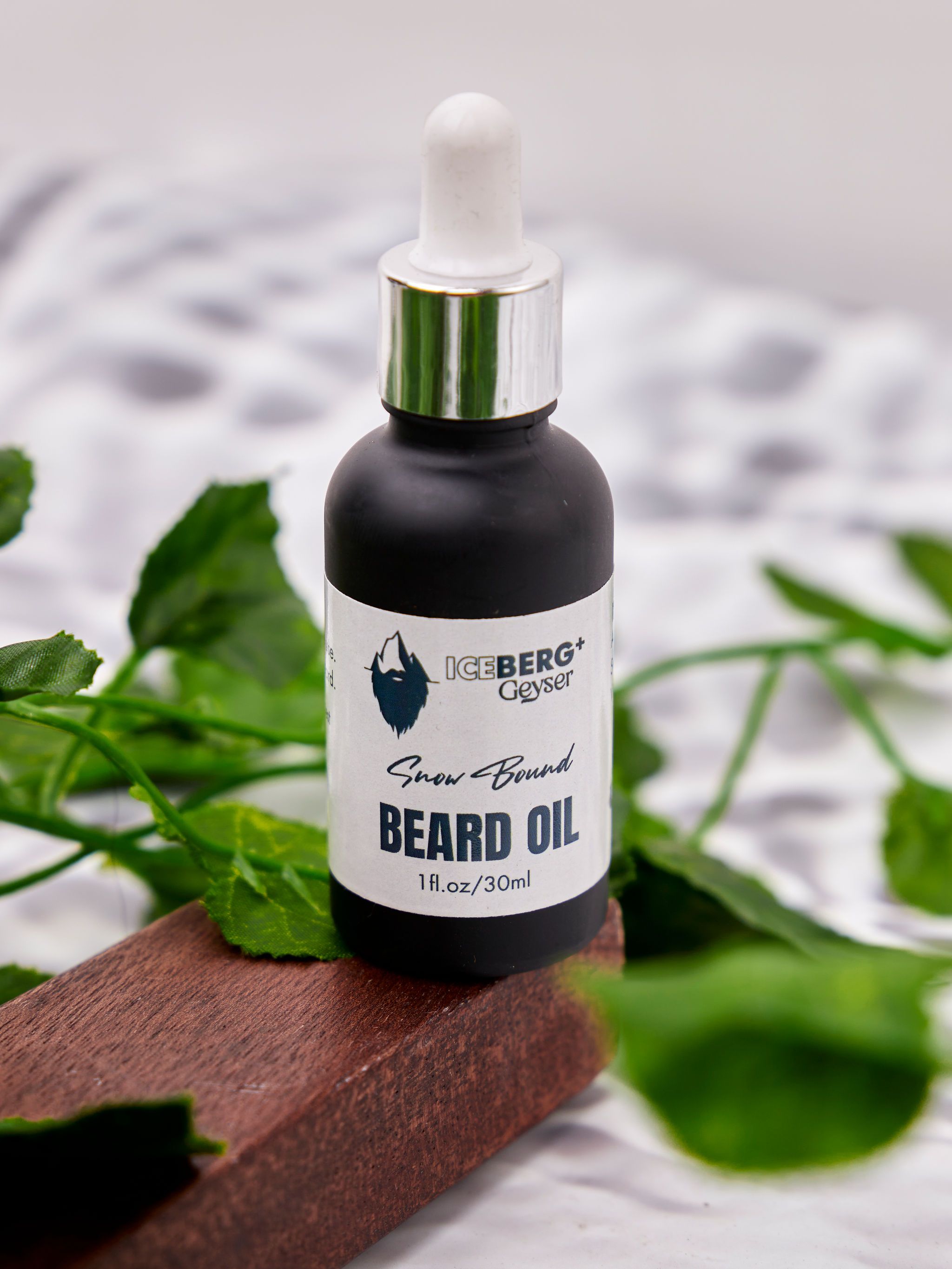 ICEBERG+GEYSER BEARD OIL (Snow Bound)