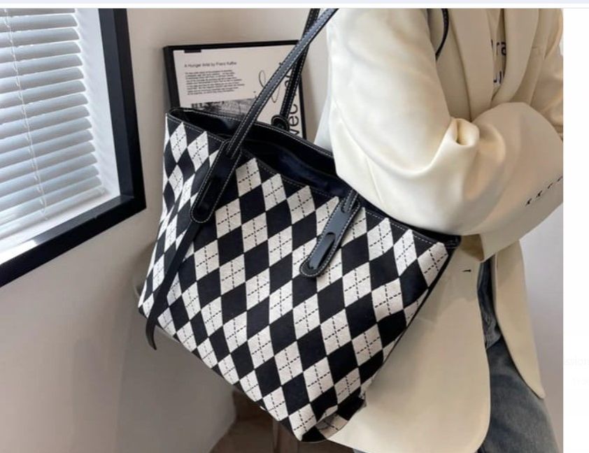 Women Handbags white and black  coloured Tote Ladies Bag
