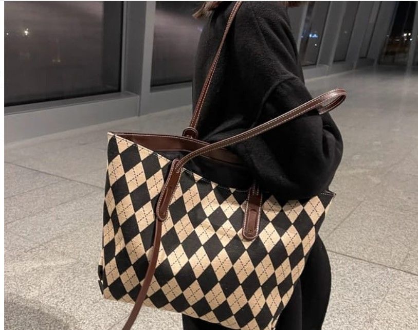 Women Handbags white and black  coloured Tote Ladies Bag