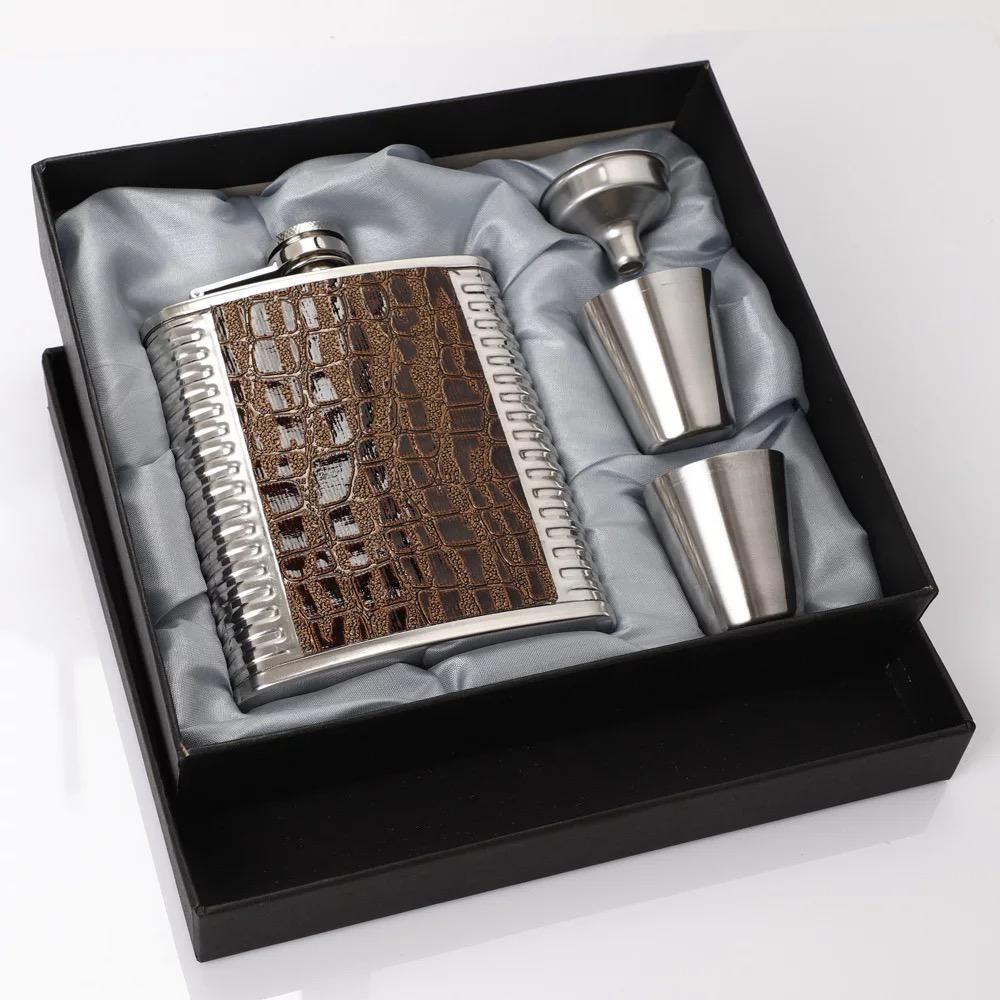 8oz Portable Pocket Flask Gift set with two tot Cups