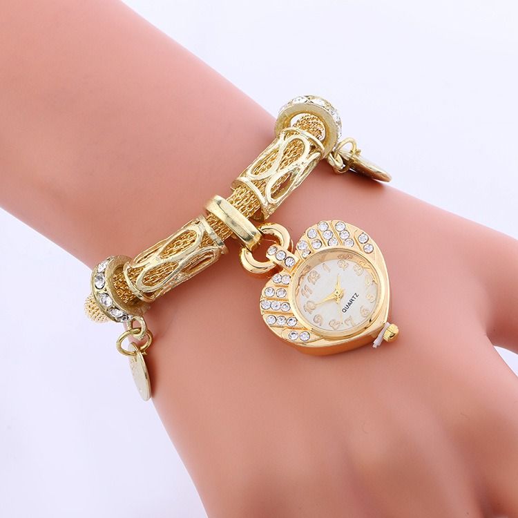 2024 New Product Hot Selling Love Bracelet Watch Hot Selling Women's Watch Fashion Light Luxury Bracelet Watch Diamond Bracelet Watch Birthday Party Gift Accessories