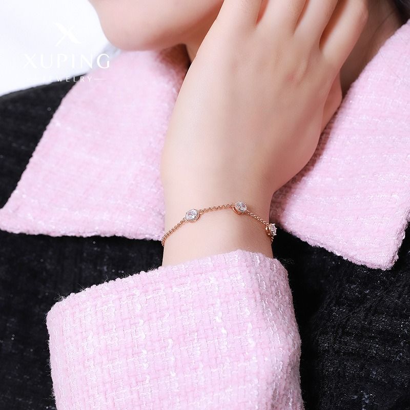 Simple retro light luxury temperament personality style bracelet female minority cold style simple hand ornaments Instagram cool exquisite minority temperament bracelet easy to match