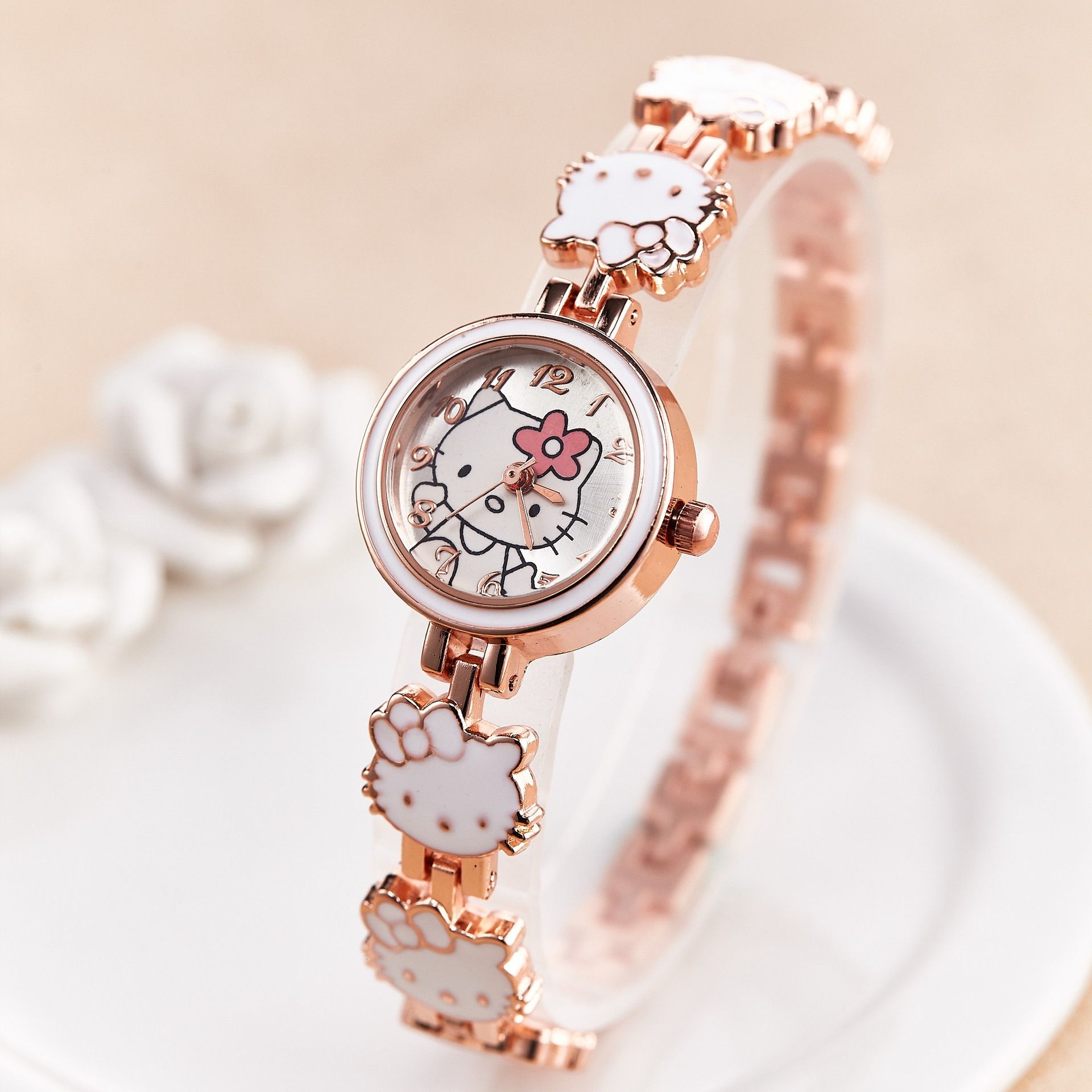 New fashion KT Cat Kids Cute Girls Watch Women's steel bracelet watch Women's electronic quartz watch