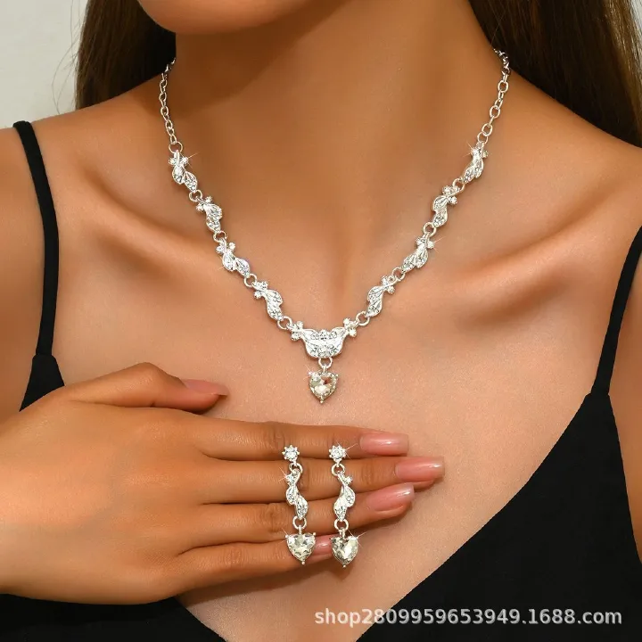 2024Africa hot new jewelry metal diamond necklace earrings two-piece wedding bride jewelry set geometric pattern bamboo chain popular camellia elements light luxury style