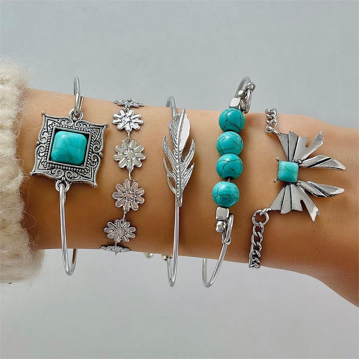 2024 Bohemian Turquoise Leaf Bracelet Luxury modern delicate Ethnic bow flower Turquoise women's bracelet set suitable for travel anniversaries