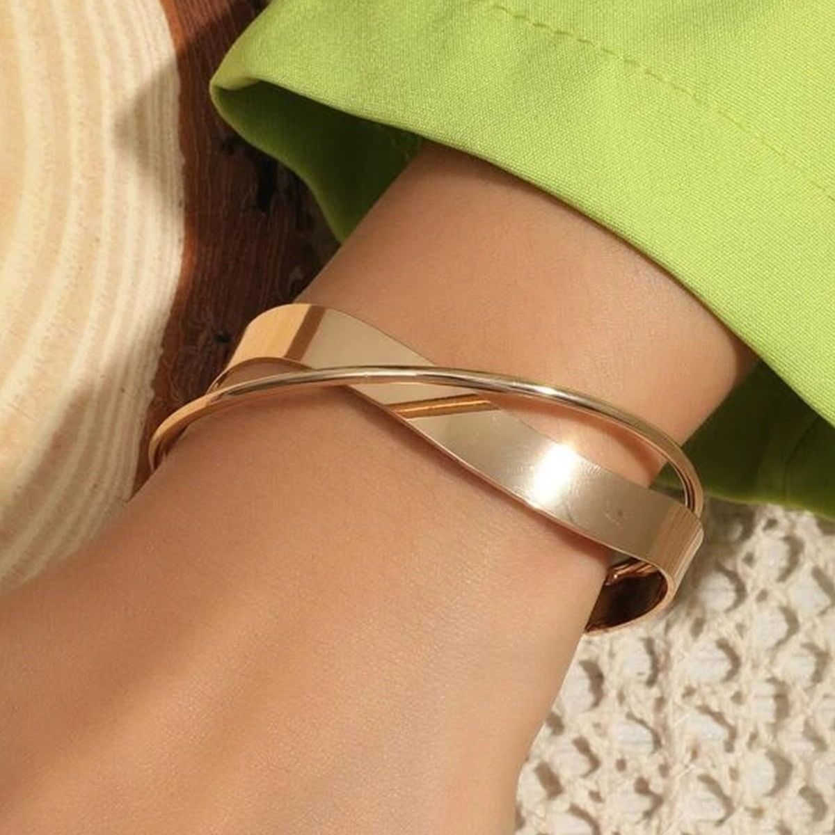 European And American Retro Minimalist Chain Bracelets Women's Fashion Mix And Match Open Bangle Bracelets Hand Accessories Stacked Wearing Style Combination Wholesale