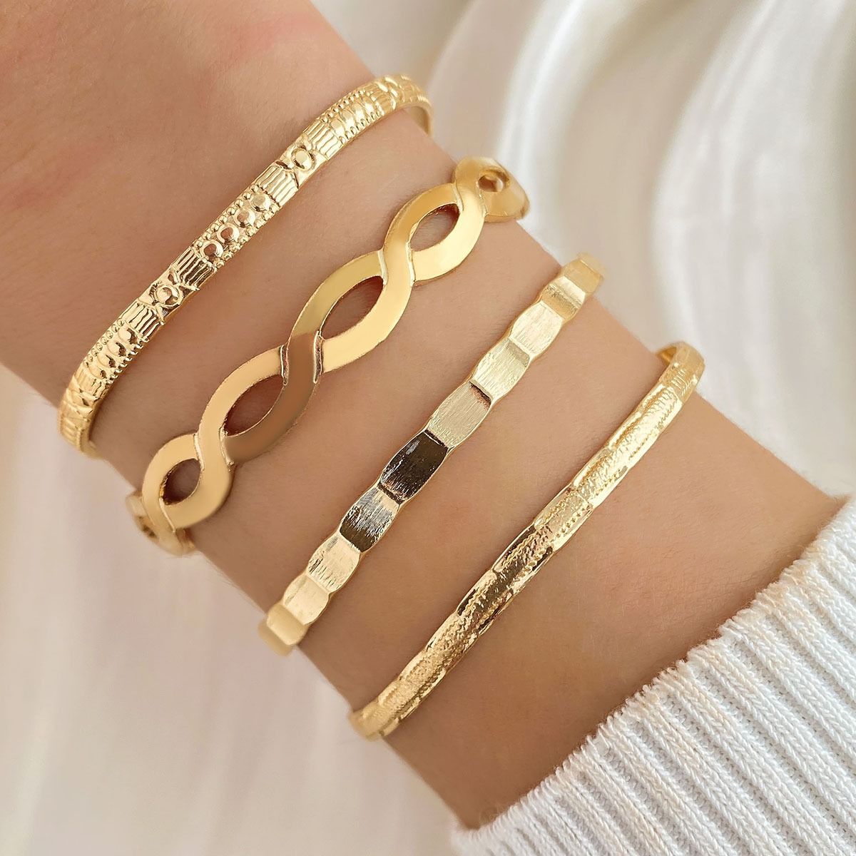 European And American Retro Minimalist Chain Bracelets Women's Fashion Mix And Match Open Bangle Bracelets Hand Accessories Stacked Wearing Style Combination Wholesale