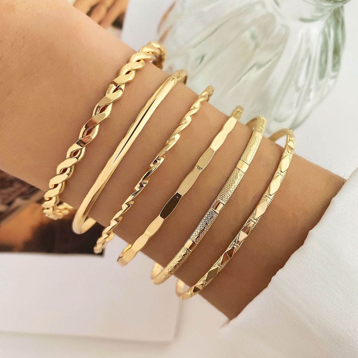 European And American Retro Minimalist Chain Bracelets Women's Fashion Mix And Match Open Bangle Bracelets Hand Accessories Stacked Wearing Style Combination Wholesale