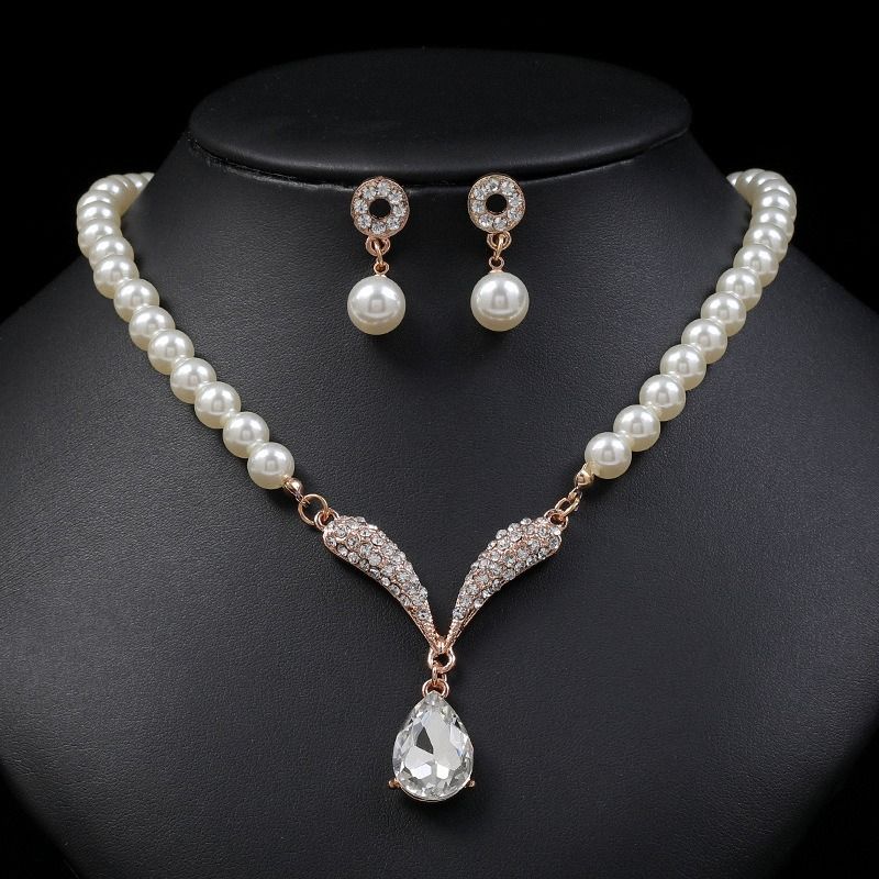 2024 African personality pearl necklace earring set light luxury niche all fashion temperament explosive alloy electroplated bridal dress accessories