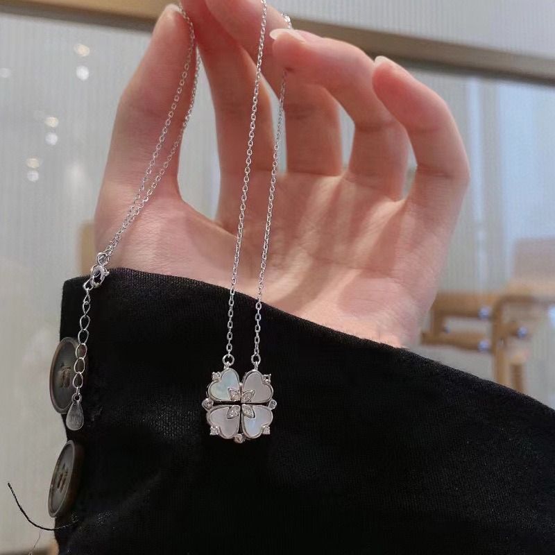 Light Luxury New Four Leaf Clover Titanium Steel 2 Wear-Ways Necklaces Women's Design Sense Of Advanced Sense Of Luxury Love Clavicle Chain Women Jewellery Girls Ladies Lovers' Birthday Necklaces Gift