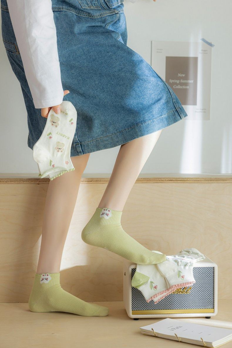 Socks boat socks female green small fresh combed cotton short tube female socks style variety ins wholesale factory 2024 new model
