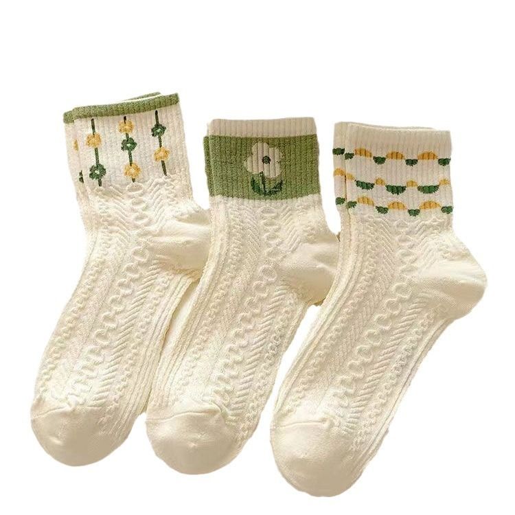 Socks for girls high school tube socks ins tide with Korean version of autumn and winter net red cute preppy style ladies white stockings