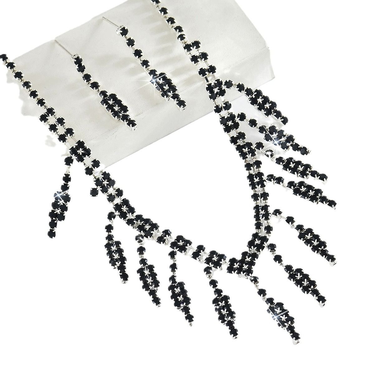 African cross-border bride Black fashion commuter luxury evening dress necklace earrings set Wedding ladies personality fashion set chain