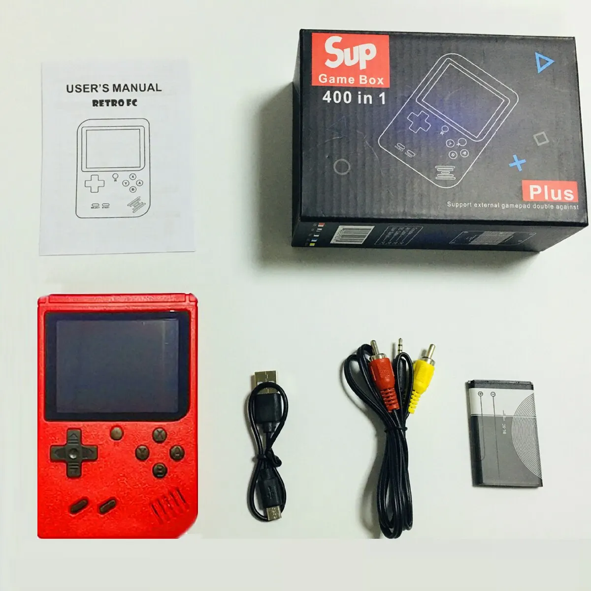 A Red Retro Classic Games Children's Handheld Small Game Console With 400 Game Charging Can Be Connected To The TV Consoles