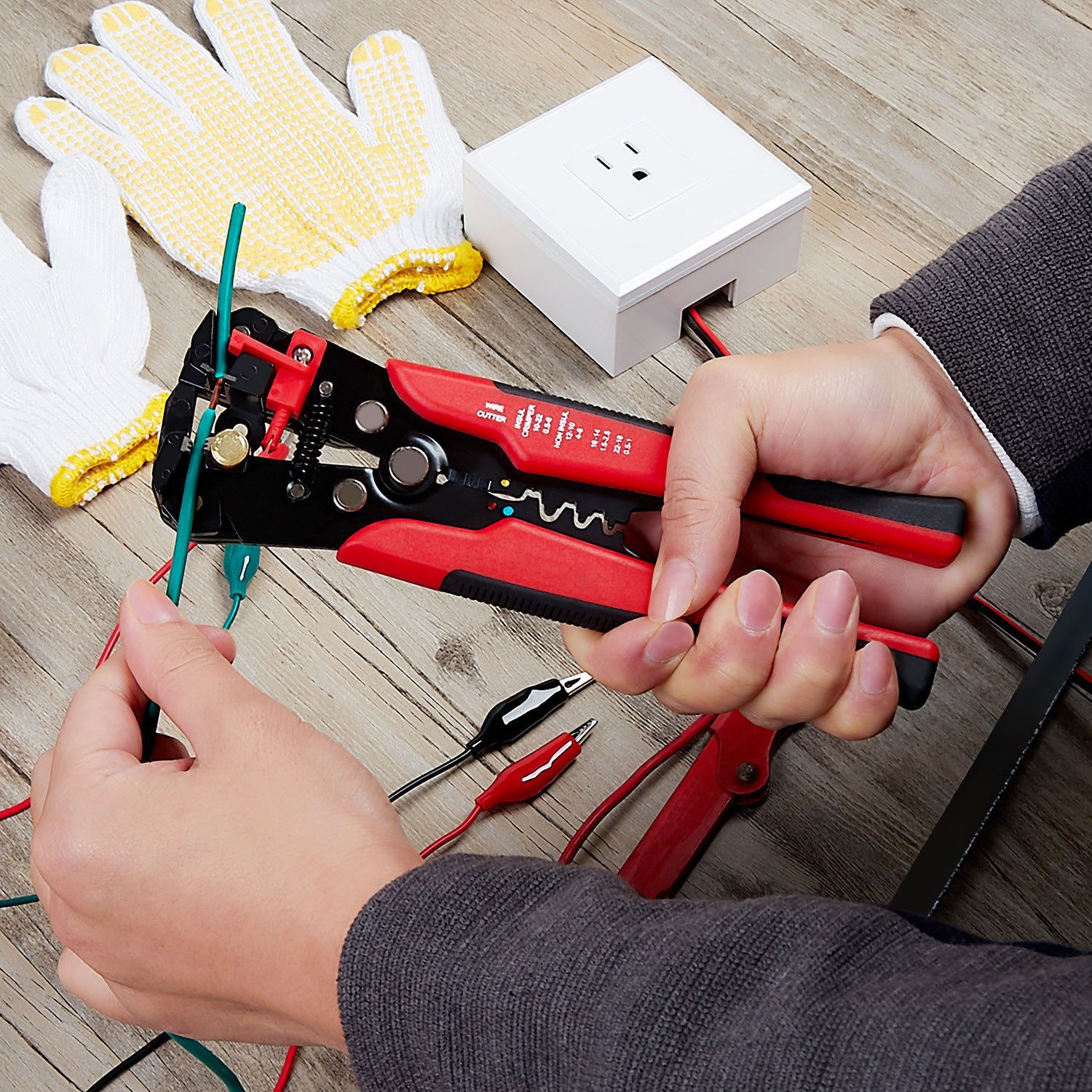 Crimper Stripping Cutter Pliers Crimper Cable Cutter Adjustable Wire Stripper Multifunctional Stripping Crimping Pliers Terminal Hand Tool