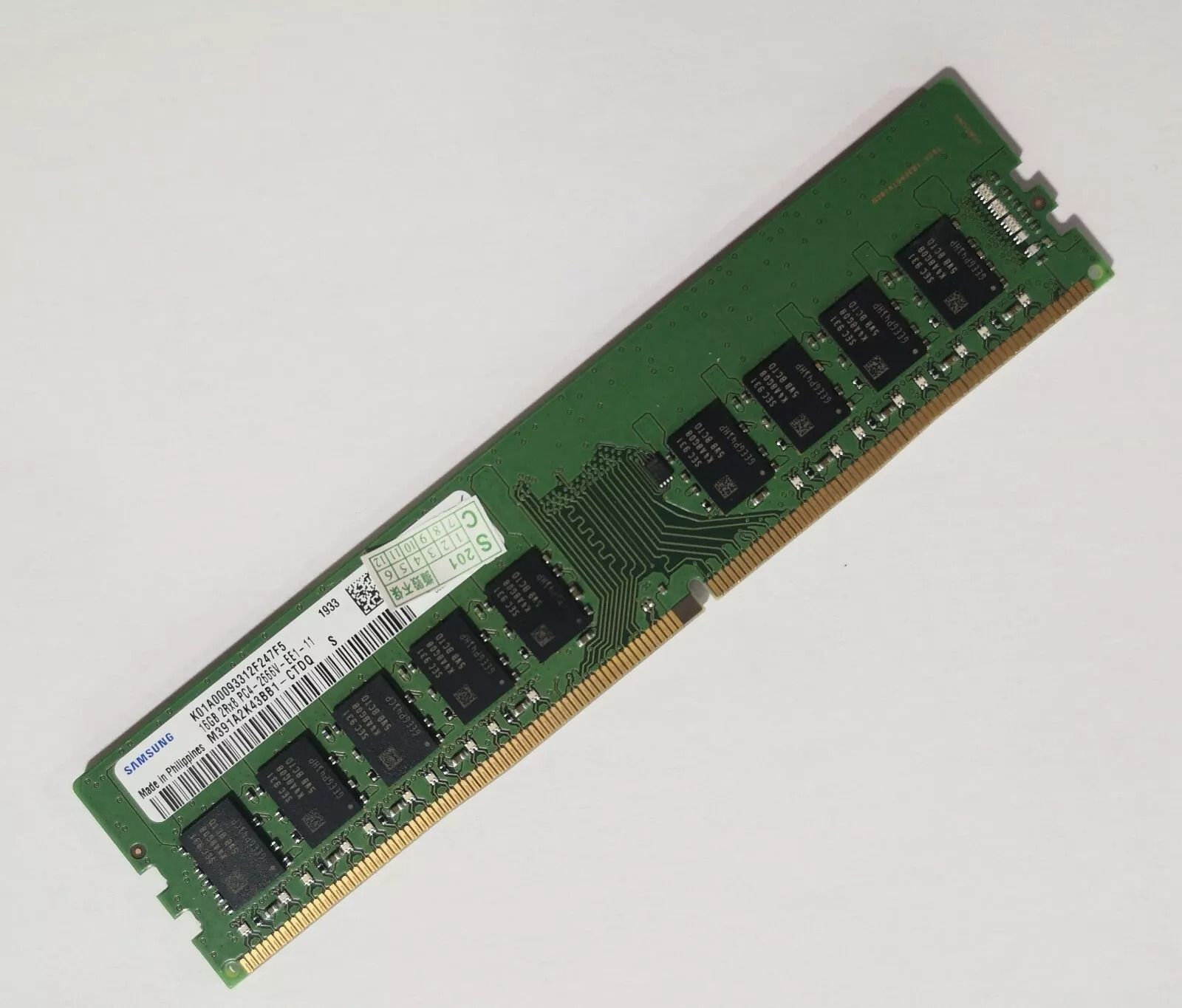 Samsung 16GB DDR4 PC4-21300, 2666MHz, 288 Pin DIMM, 1.2V, CL 19 Desktop RAM Memory Module