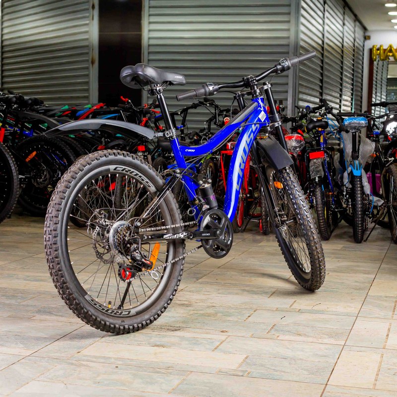 GT Cross Bike 26-Inch with Dual Suspension