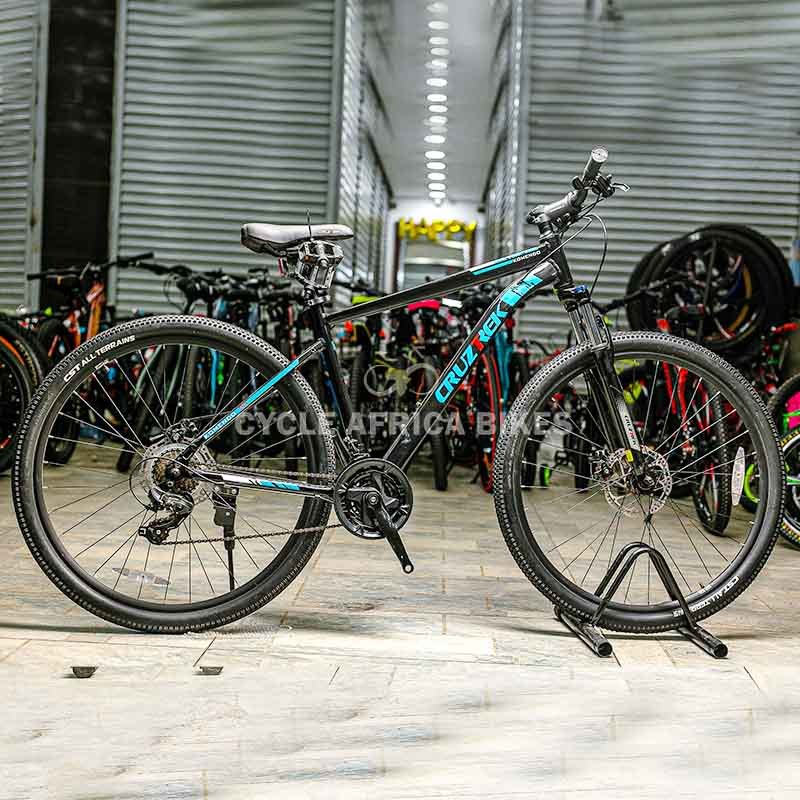 CruzTrek 29 Komendo Aluminum Black Bicycle with Shimano Groupset