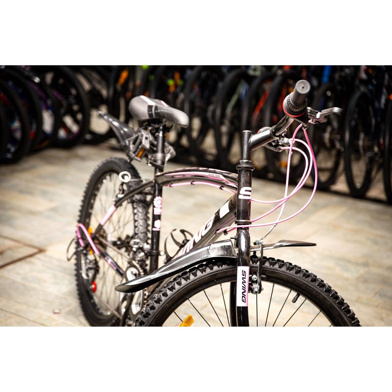 GT Swing Mountain Bike 24-Inch with Dual Disc Brakes