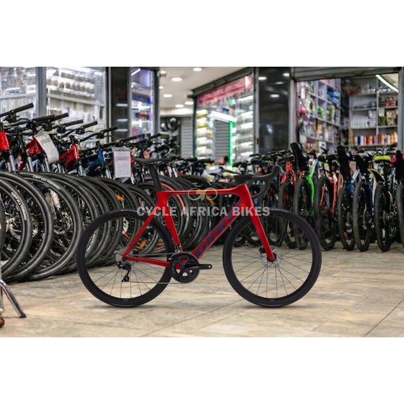 Propel Advanced 2 Disc Road Bike with Aerodynamic Composite Frame