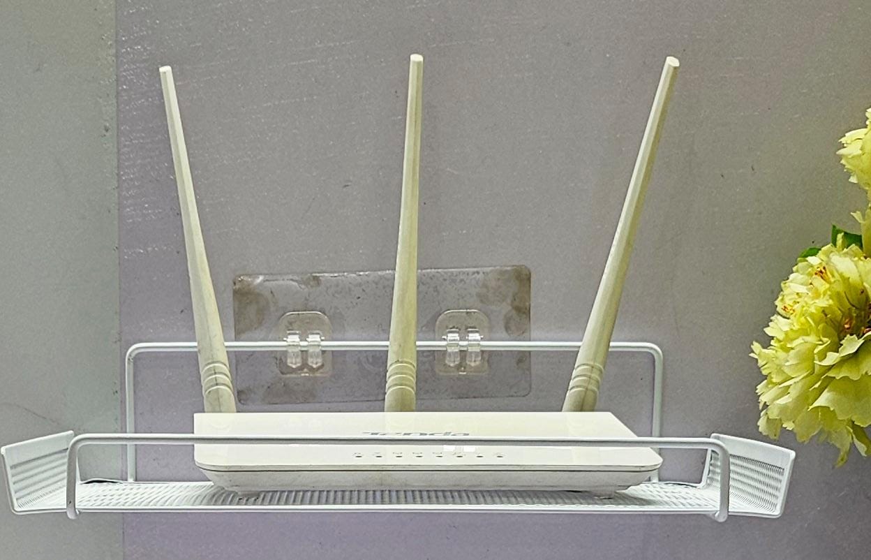 Multi-Purpose Metallic Wifi Router /Remote Organizer Shelf