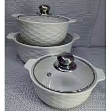 3 Pc ceramic serving bowls 3.5 ltrs ,2.5 ltrs and 1ltr WITH GLASS LIDS