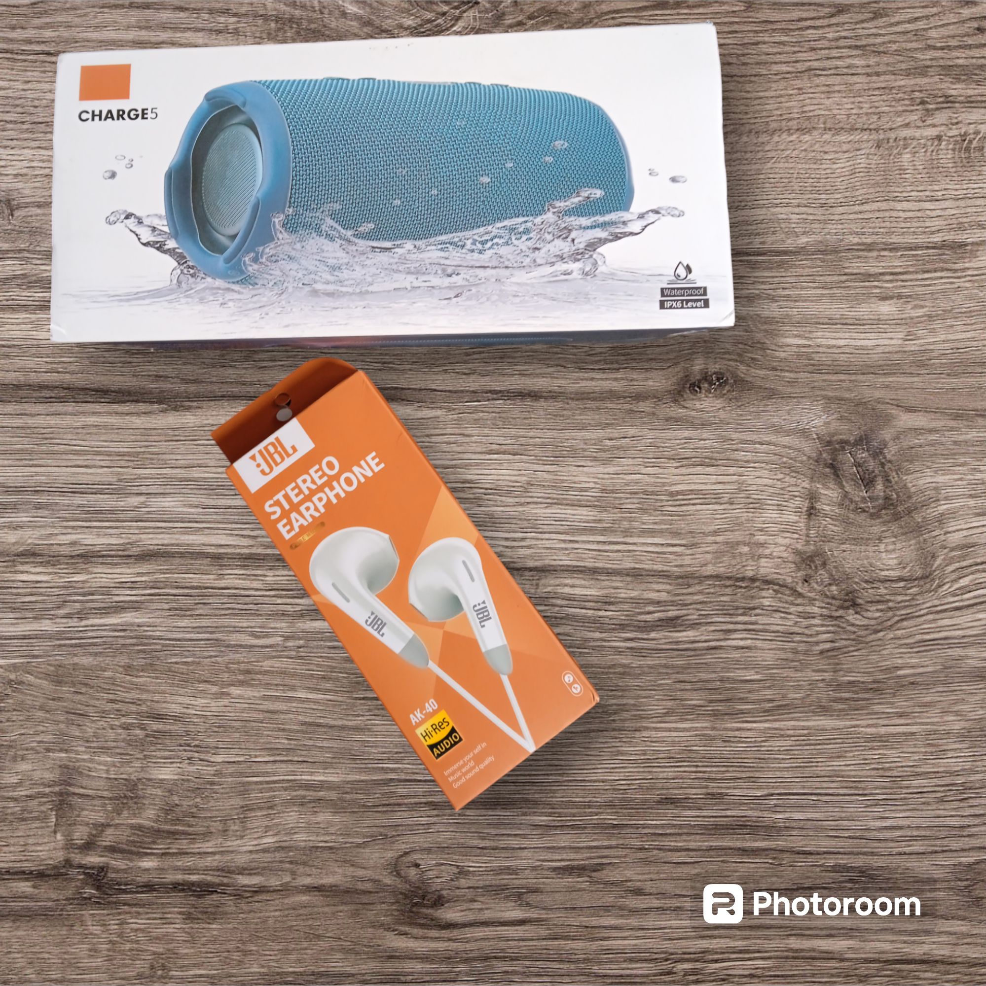 FREE GIFT JBL 7S  Bluetooth Waterproof Portable Speaker FREE GIFT JBL STEREO EARPHONES