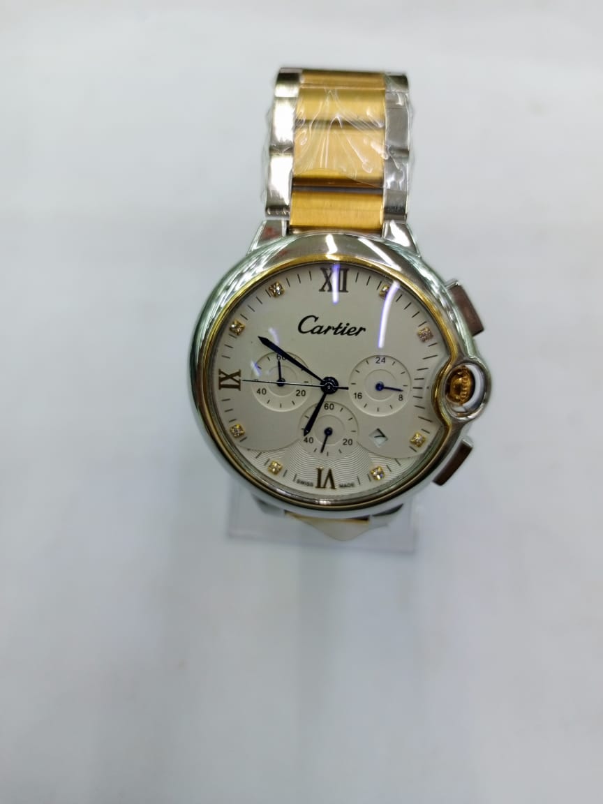 Classy Men quartz wrist watch