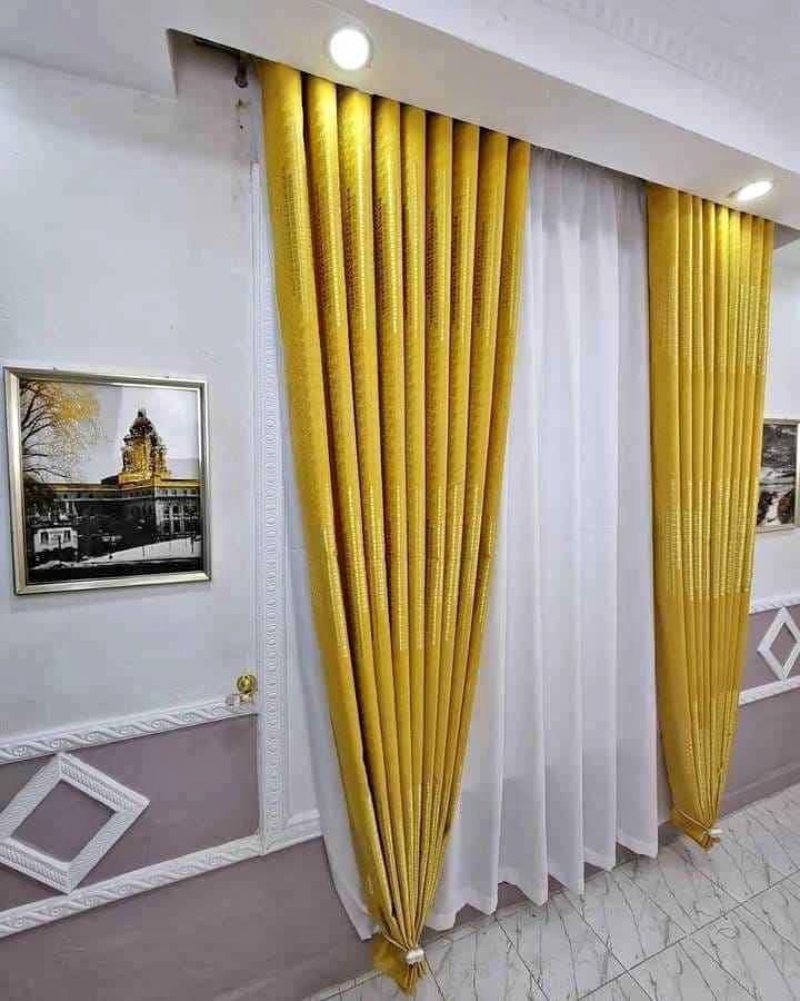 Musterd yellow curtain 2pc and Sheer "set"