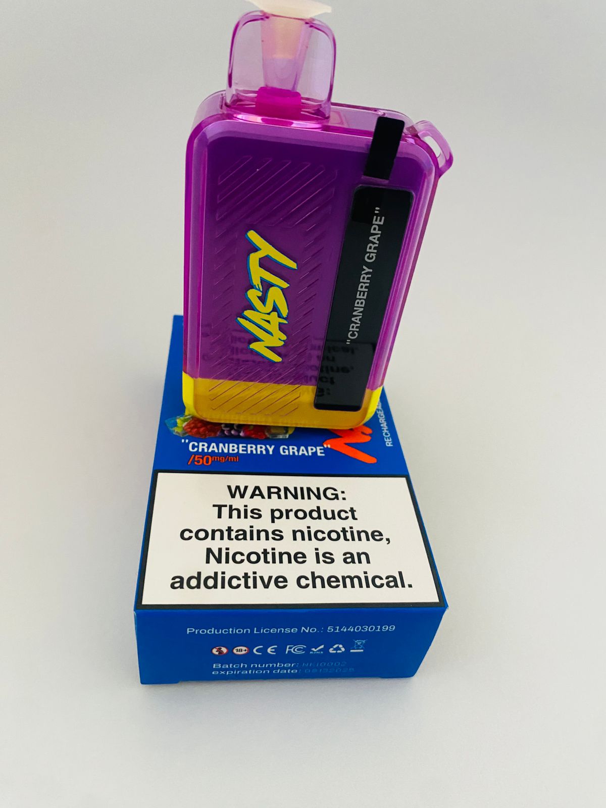 CRANBERRY GRAPE RECHARGEABLE 10,000 PUFFS VAPE WITH 5MG NICOTINE-USES TYPE C CABLE