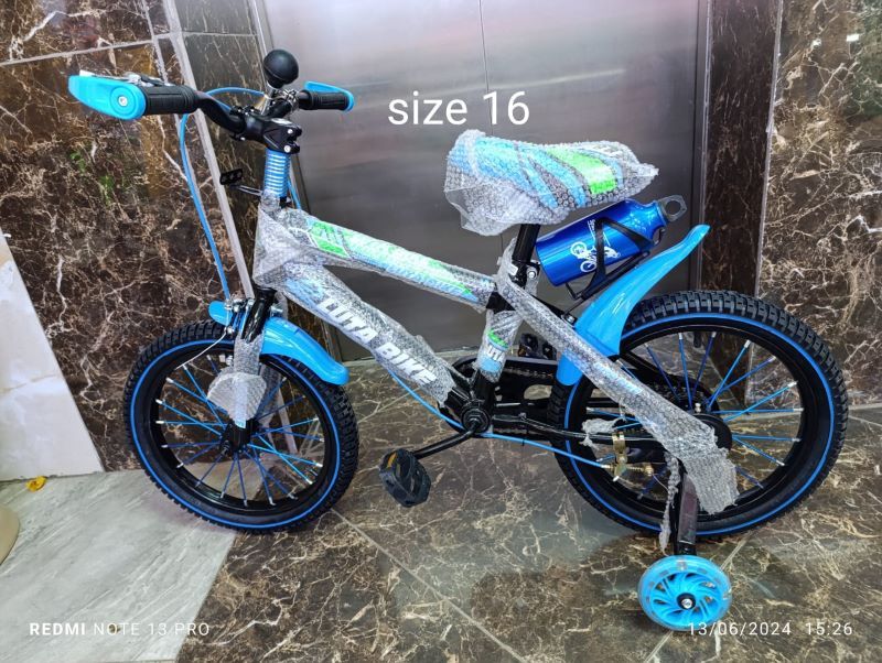 RESTOCKED  Children's Bicycle Boys Girls between 3 – 7 years old Medium  Boys Girls Inflatable Pedal Bicycle