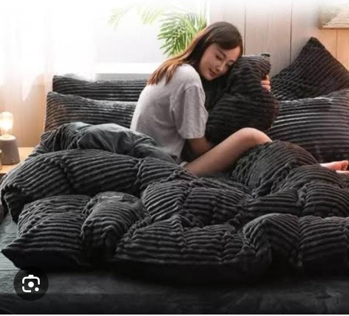 Velvet duvets Cosy Woolen Velvet Duvet Blanket Elevate your sleep with our premium 1pc woolen duvet - a blend of luxury and comfort that transforms your bed and ...