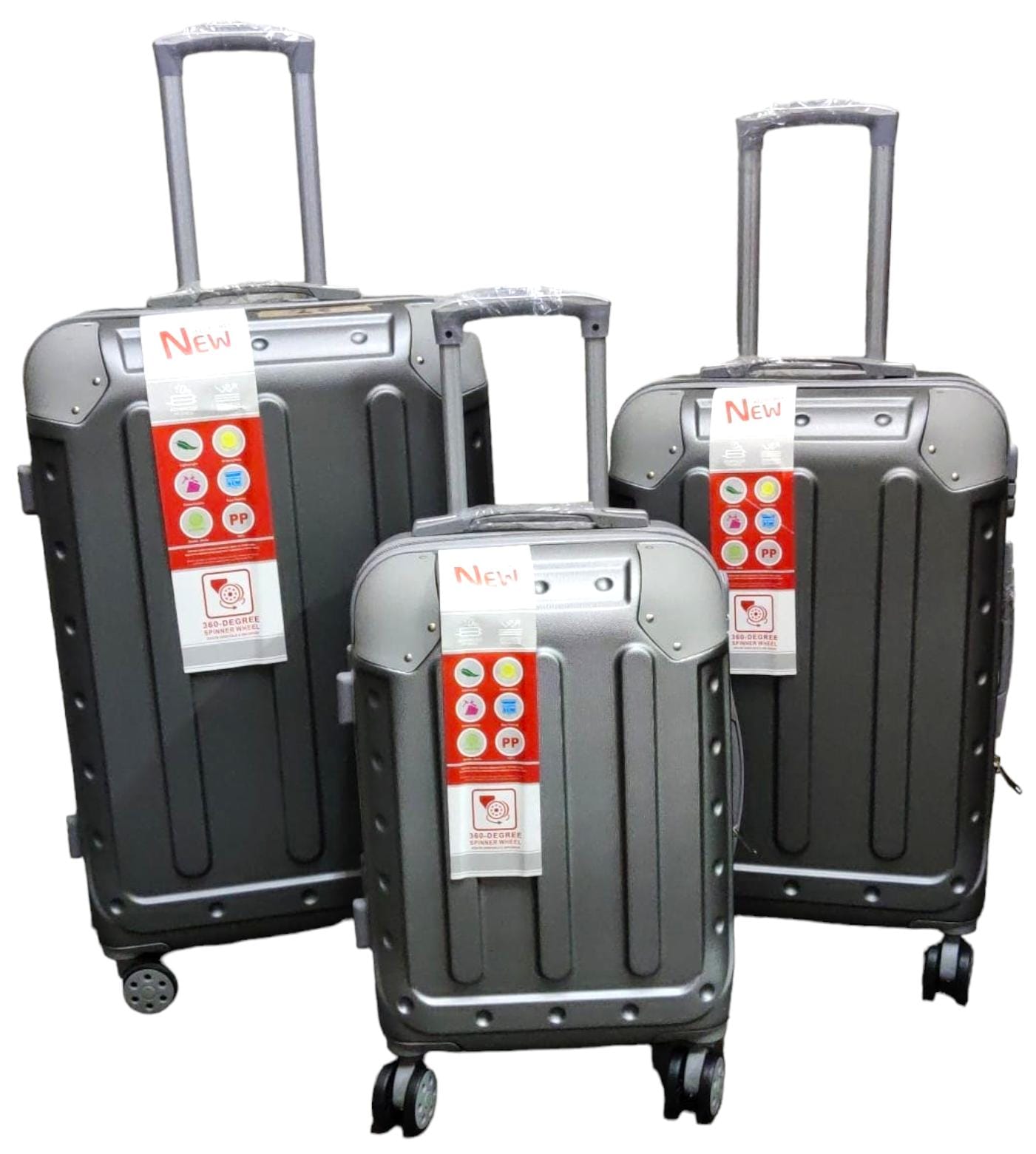 3 in 1 traveling bag suitcase  Stylish Durable Affordable Spacious QualityFibre Travelling SuitcaseStylish travel . size 26