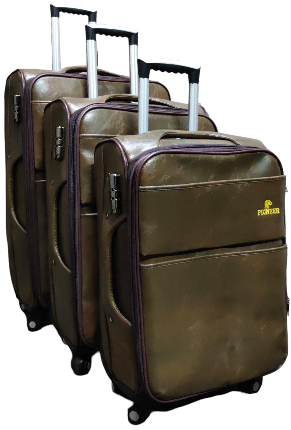 3PCS PIONEER LEATHER 4 WHEELS Stylish travel suitcase made from durable fabric. It comes with a set of 180-degree wheels for convenient movement. It is large and spacious enough for your belongings. I