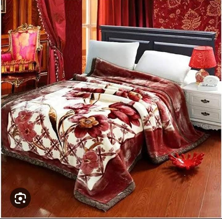 warm blankets 6*6  Woolen Warm Velvet Soft BlanketThis super soft, stylish duvet is guaranteed to make your nights simply magical as it is made from Cotton with 100% microfiber filling.