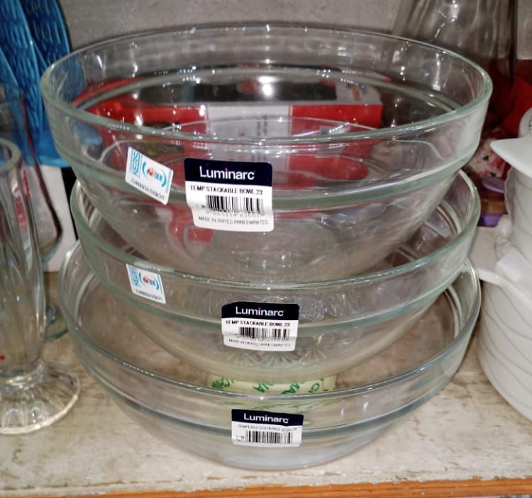 Luminarc Stack BowlsMade from glass, this round bowl has a raised rim that is easy to grab and hold. This glass bowl can be used for pre-measuring ingredients or mixing them together when prepping for