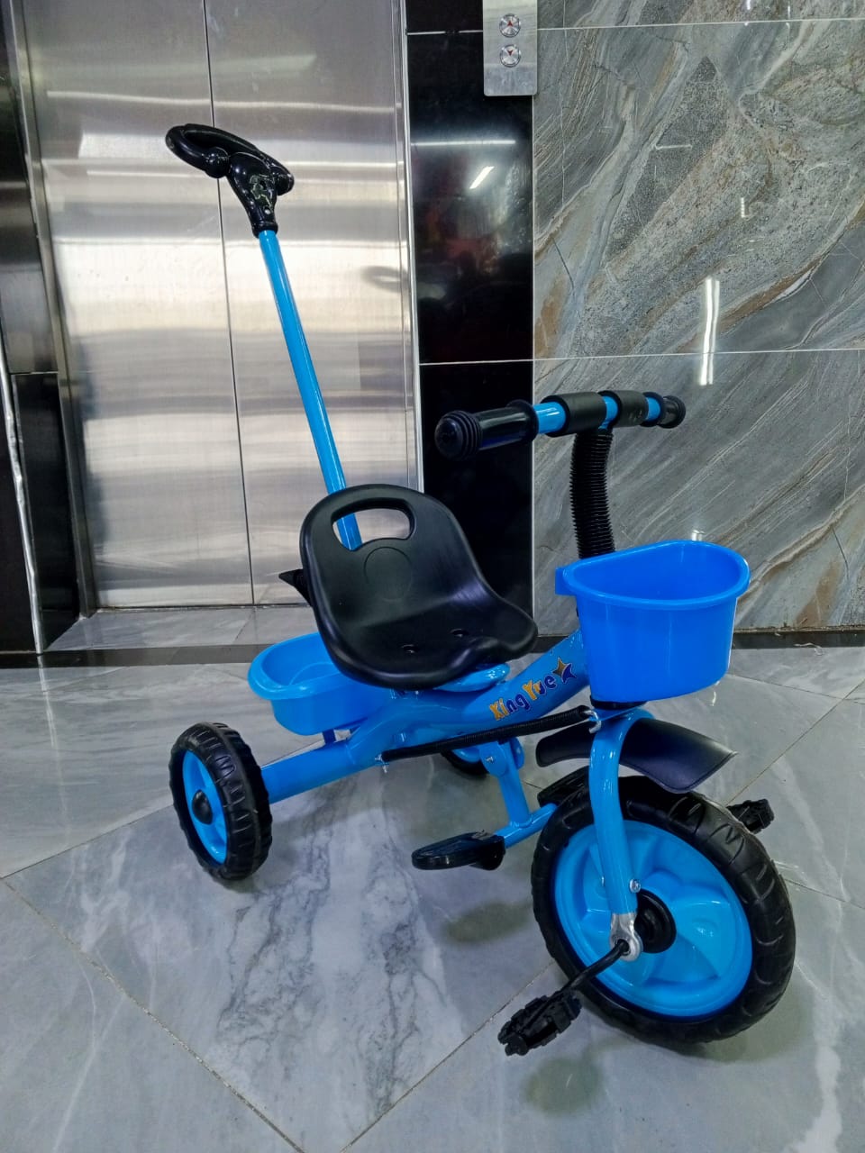 Kids Tricycle Tricycle Push Bike With Handle For Kids With this 3-in-1 bike, you can start your child as young as 1 on a tricycle pushbike and as they get older the bike can morph into a pedal tricycl