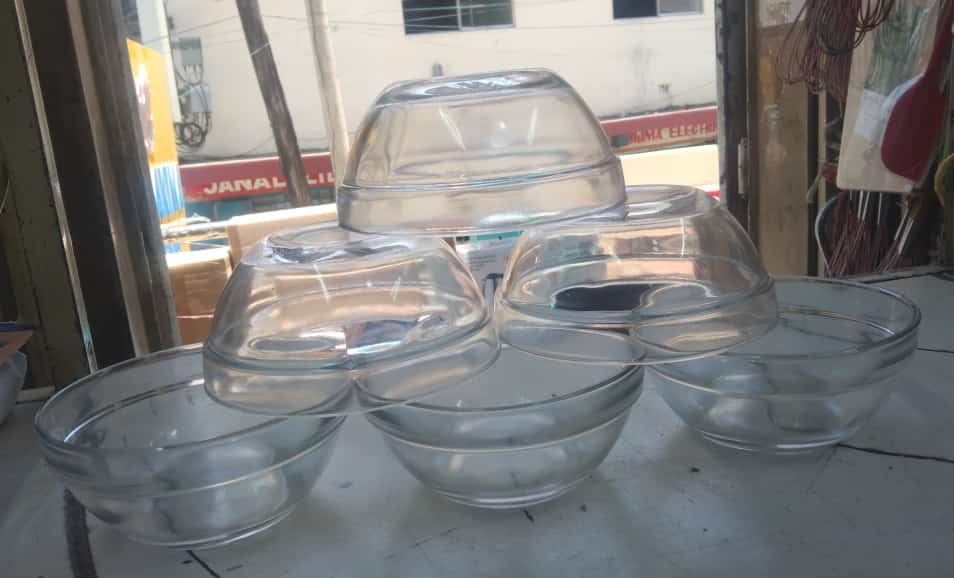 GLASS CLEAR BOWLS
