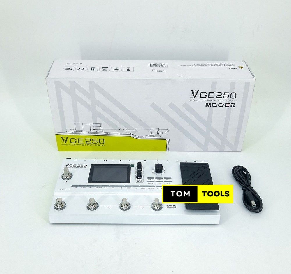 MOOER GE250 Guitar Amp Modelling Multi Effects Pedal