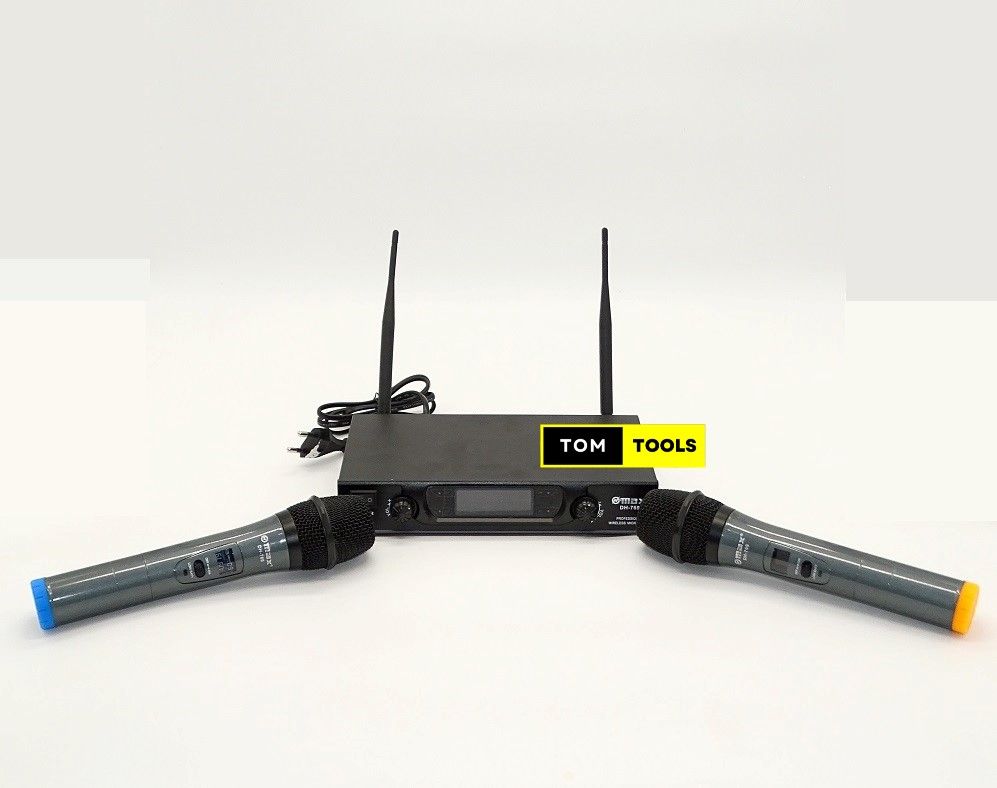 MAX DH-769 150 Meter Professional Dual Channel Uhf Wireless Microphone System