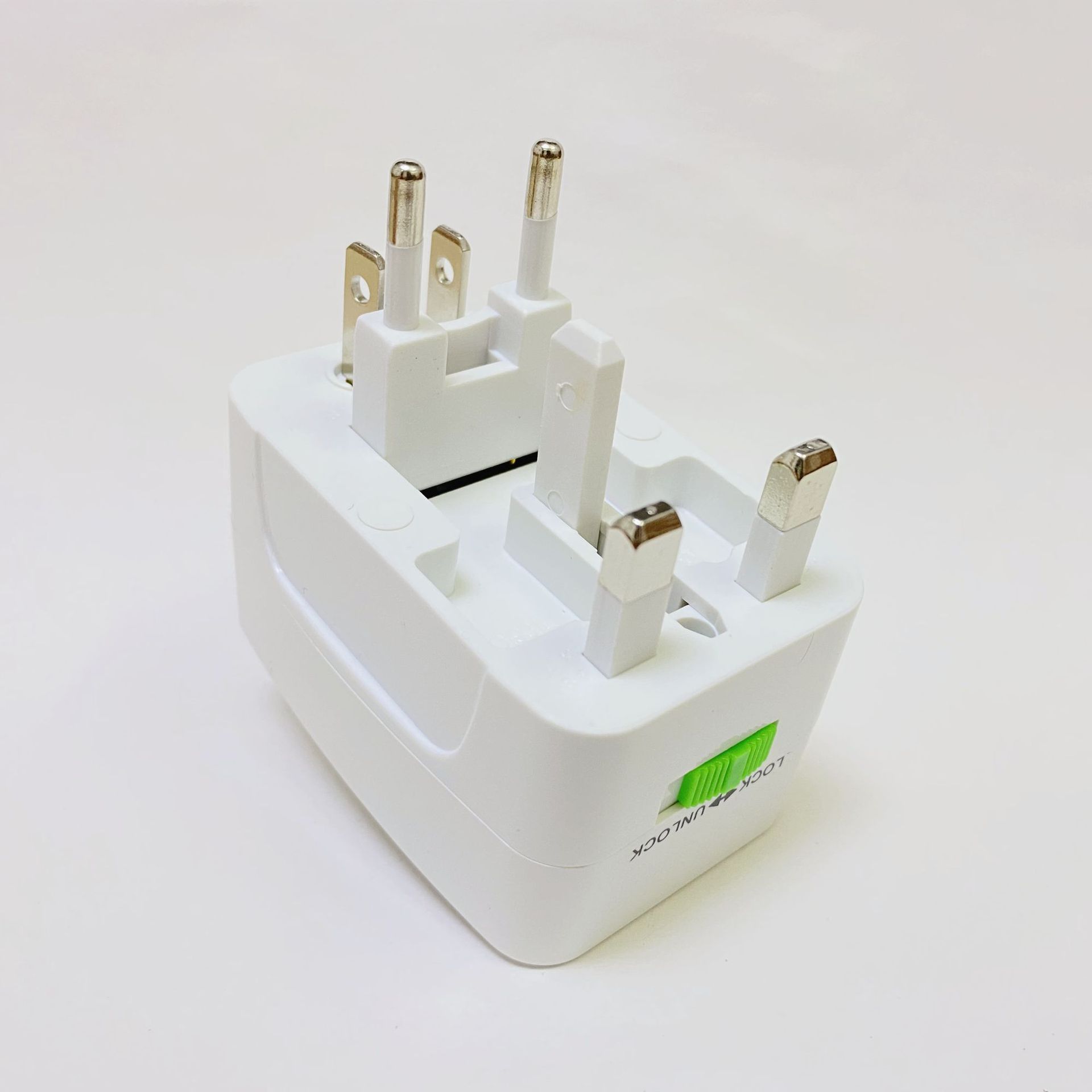 Universal Worldwide Portable All in 1 AC Power UK/EU/US/AU Travel Plug Adapter Power Plug Converter