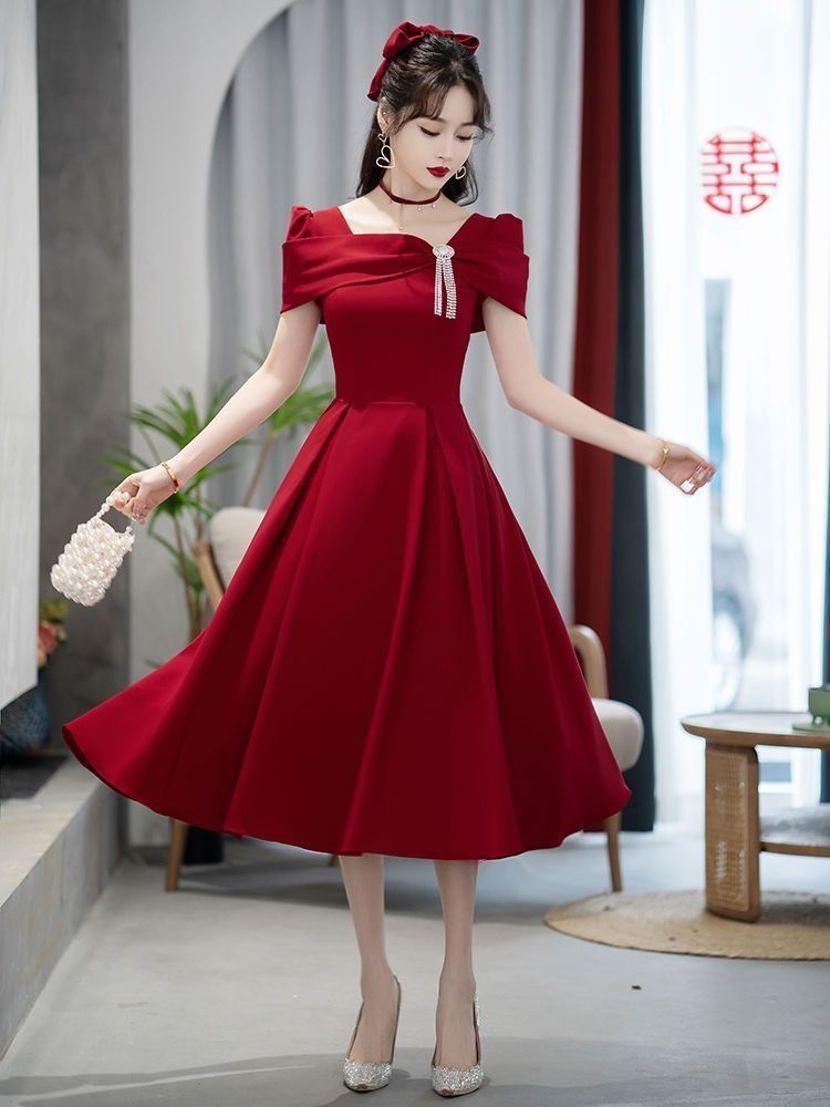2024 Summer Wedding Toast Bride Engagement Wine Red Dress French High-end Evening Dress Fashion Fringe Dinner Dress Three-dimensional Cutting Technology Diamond Elements Elegant Style